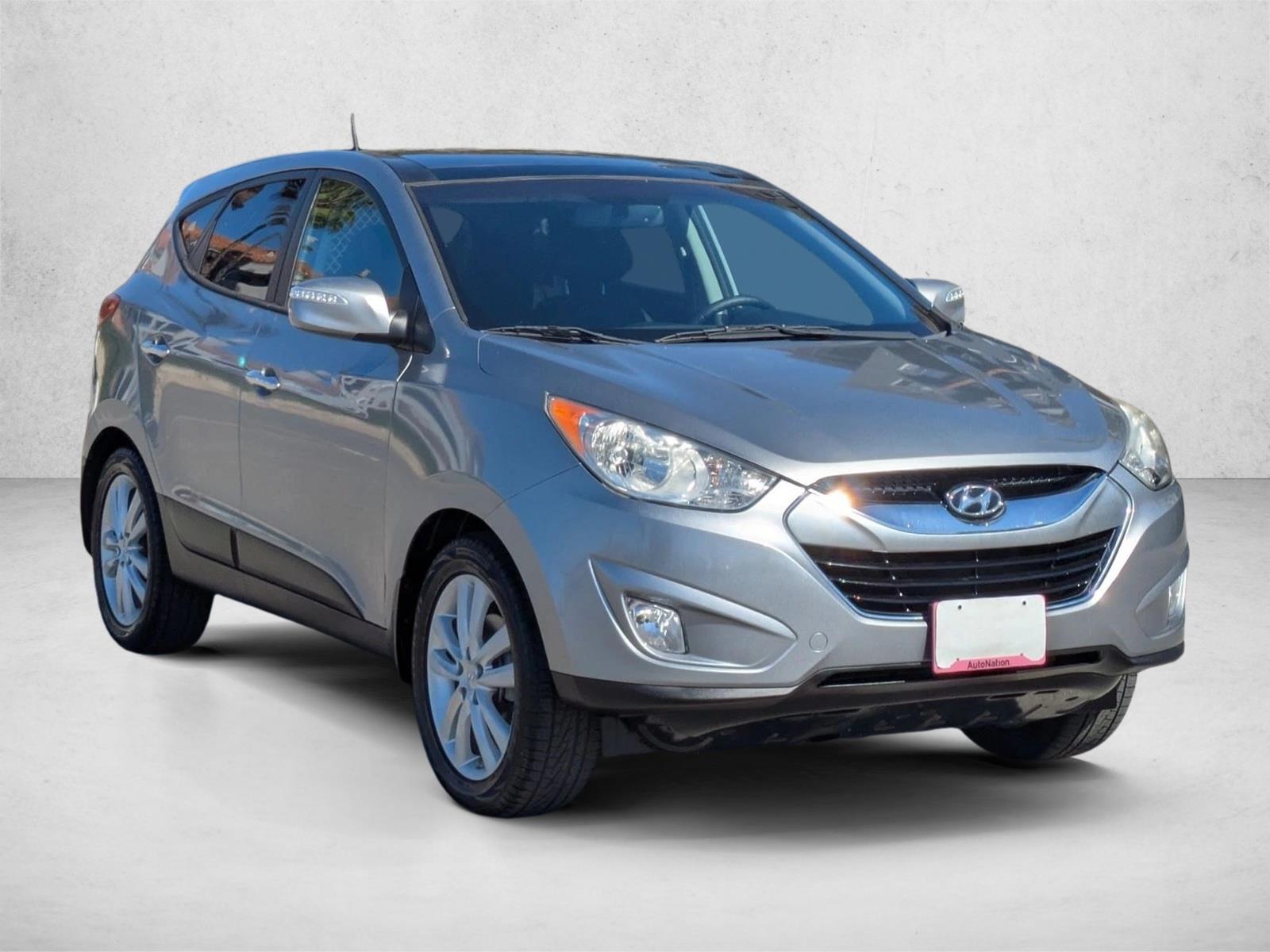 2012 Hyundai Tucson Limited photo 2