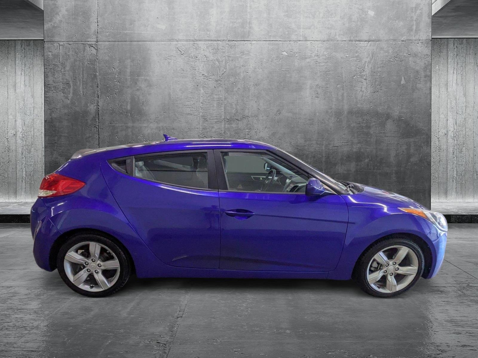 2012 Hyundai Veloster Base photo 4