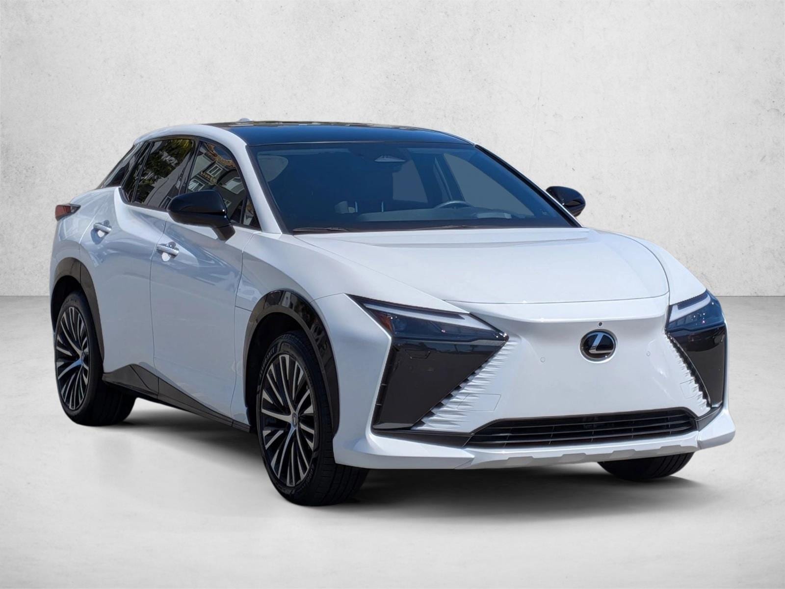 2024 LEXUS RZ 300e Premium w/20" Wheel photo 2