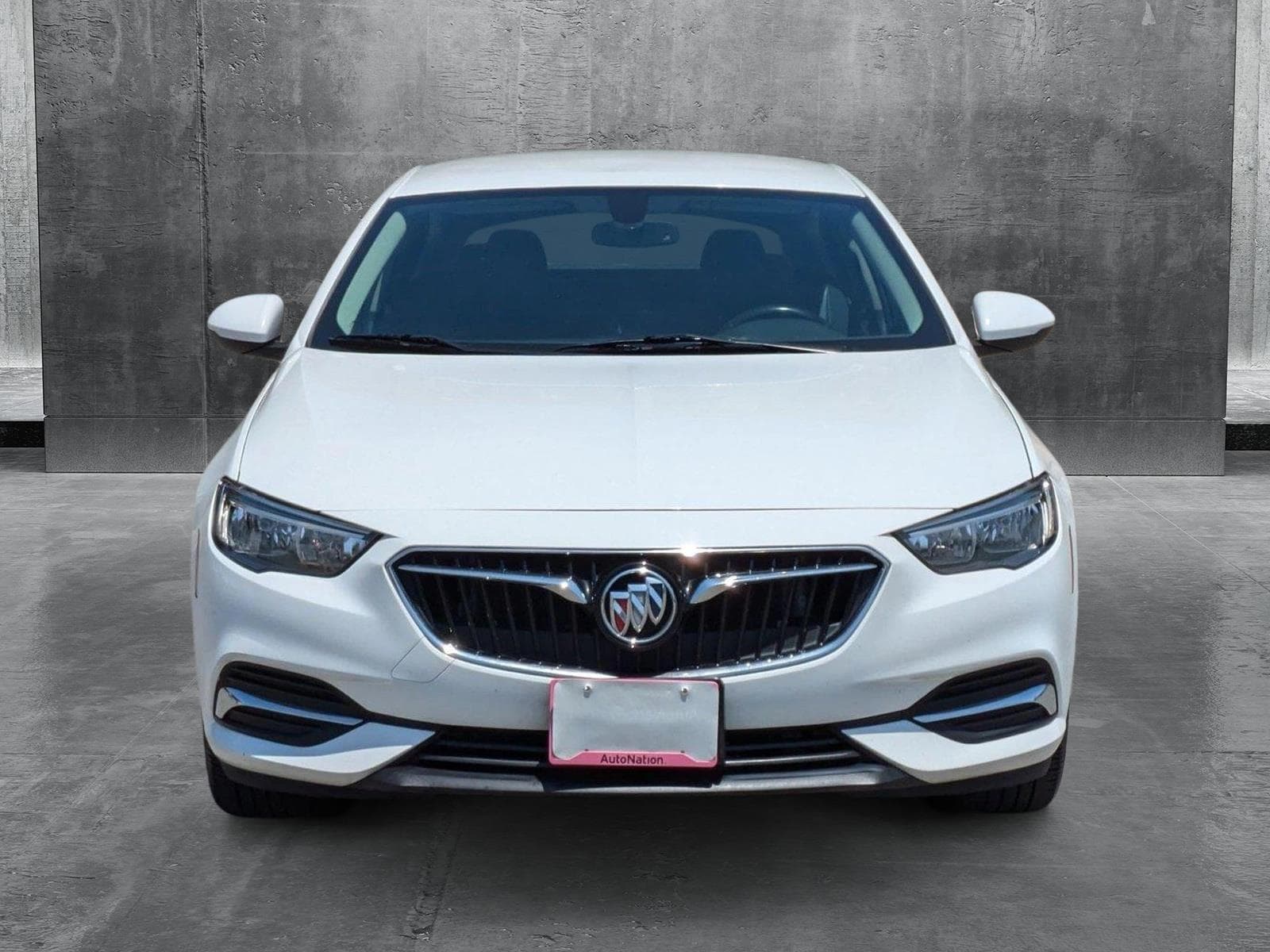 Used 2018 Buick Regal Sportback Preferred with VIN W04GL6SX2J1045577 for sale in Costa Mesa, CA