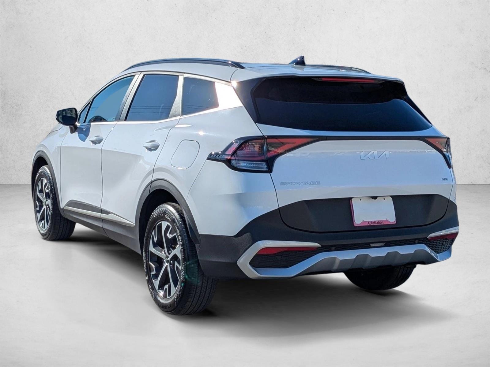 2025 Kia Sportage EX photo 3