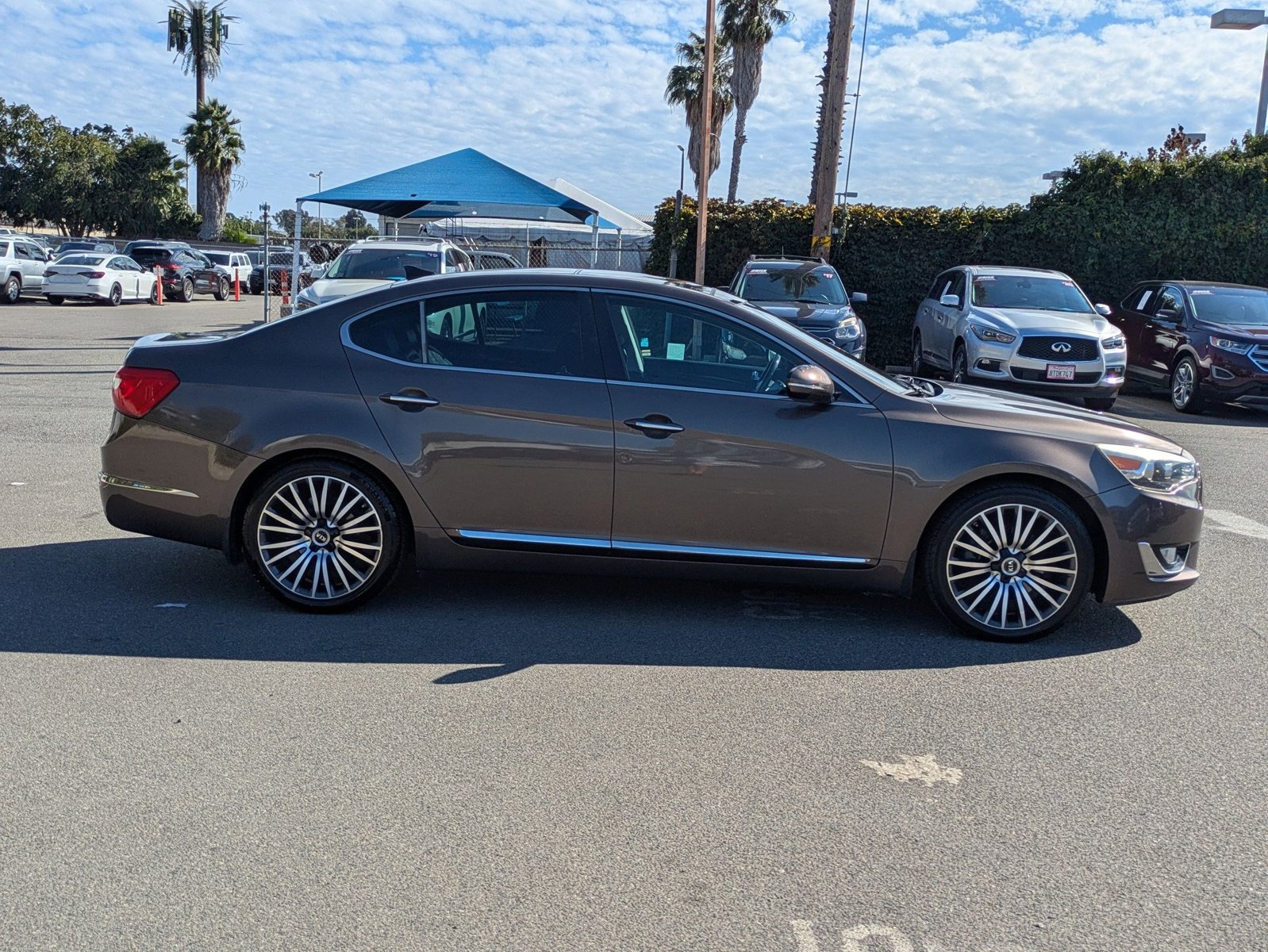 2015 Kia Cadenza Premium photo 4