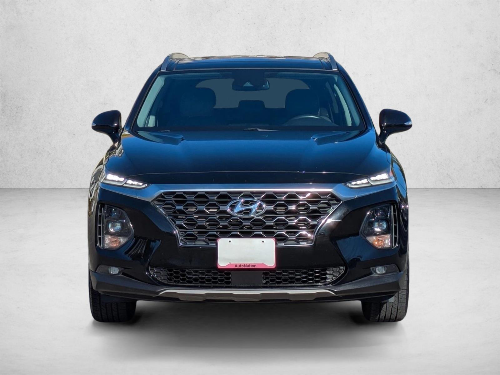 2020 Hyundai Santa Fe SEL photo 2