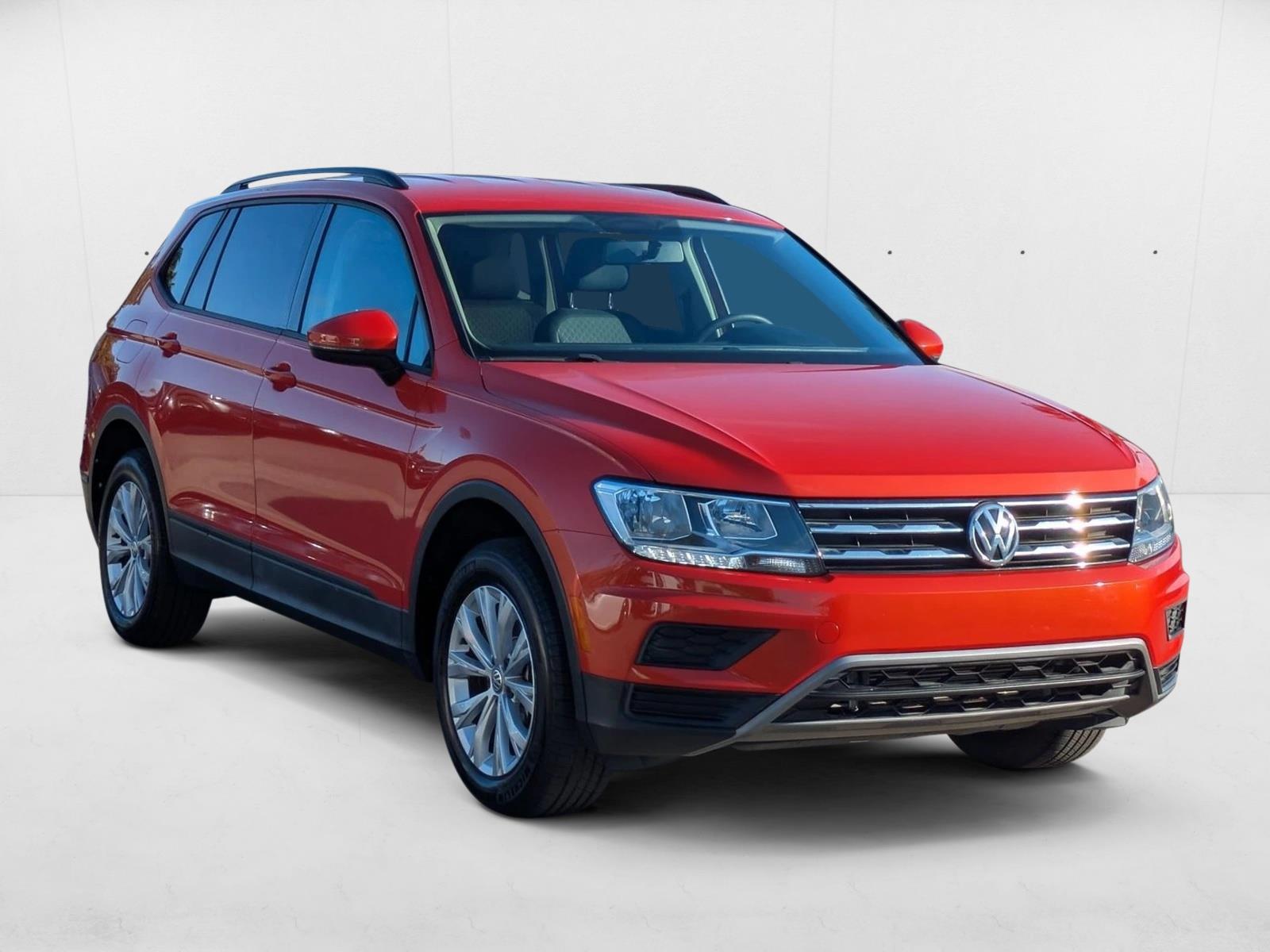 2018 Volkswagen Tiguan S photo 3