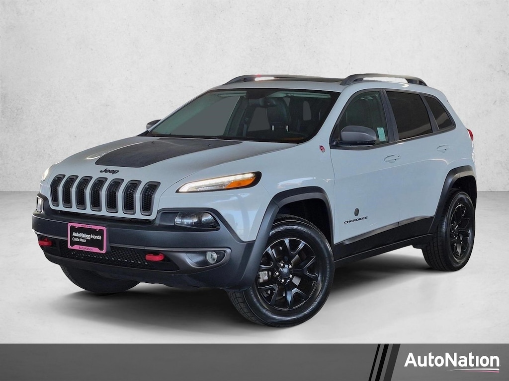 Used 2017 Jeep Cherokee Trailhawk 4x4 SUV