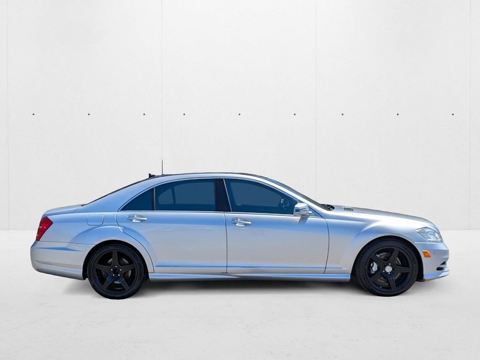 2010 Mercedes Benz S 550 4MATIC photo 4