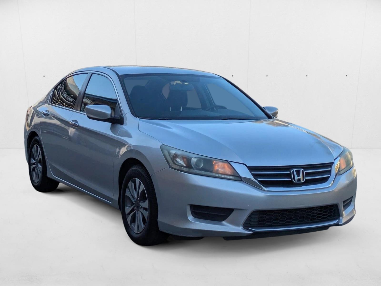 2013 Honda Accord LX photo 3