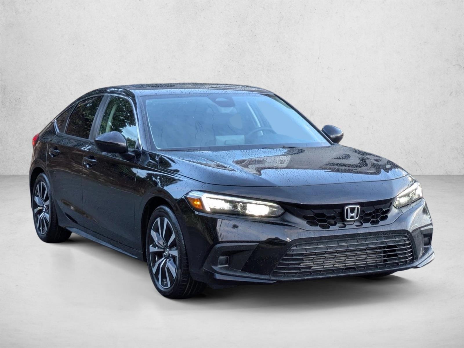 2023 Honda Civic EX-L Hatchback photo 3