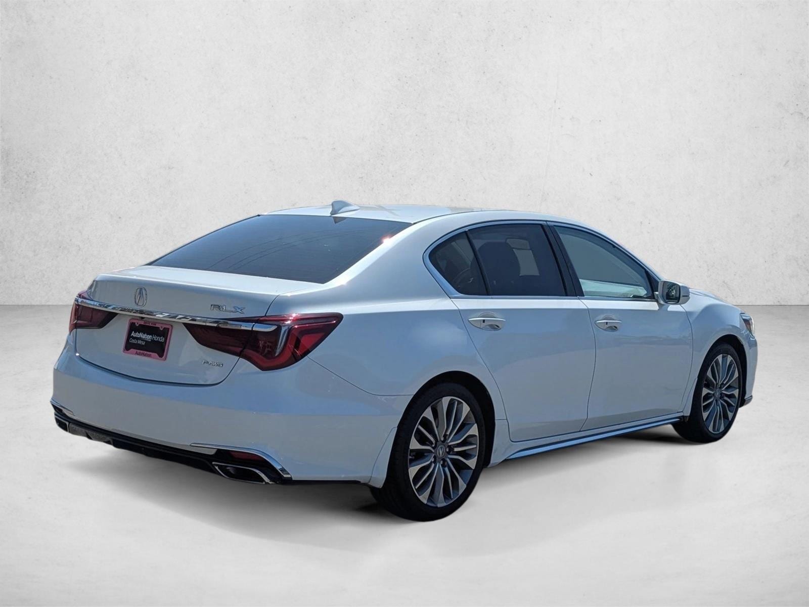 2018 Acura RLX V6 with Technology Package photo 4