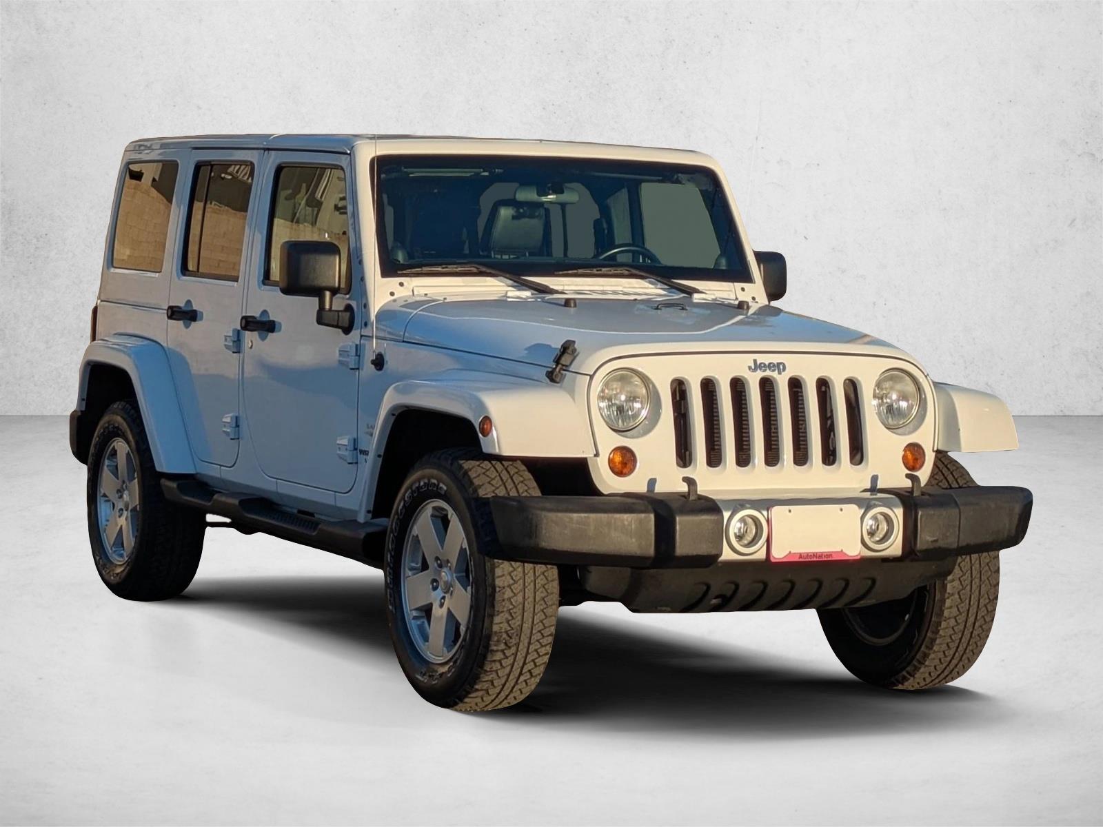 2012 Jeep Wrangler Unlimited Sahara photo 3