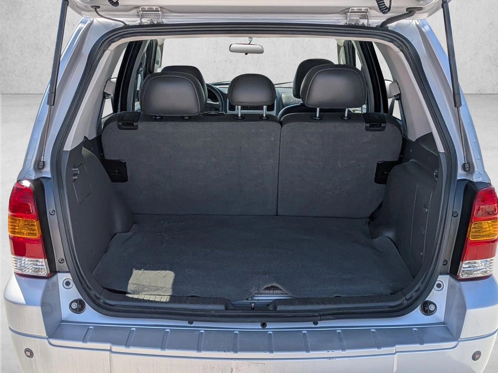 2006 Ford Escape Hybrid Base photo 6