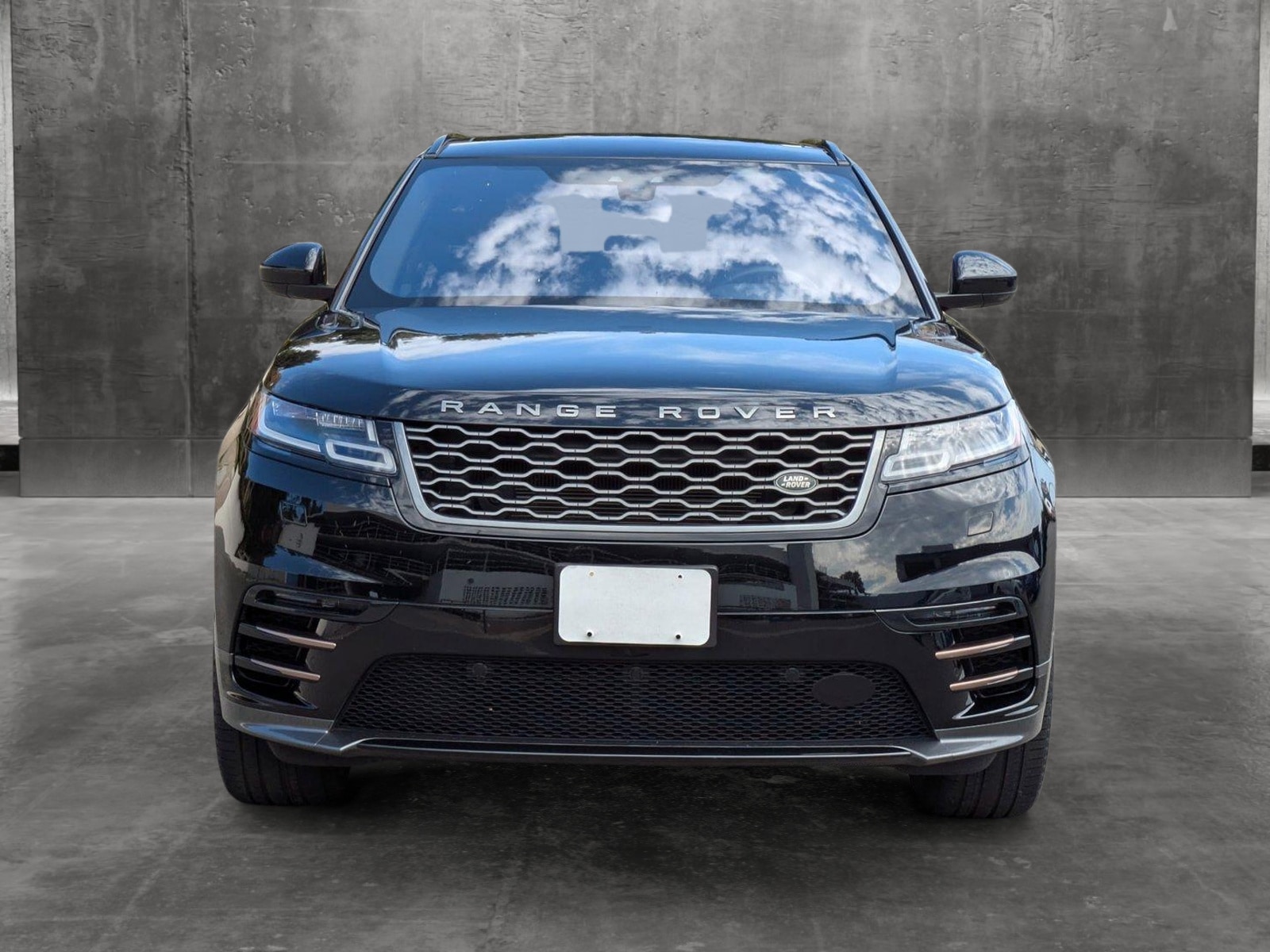 Used 2019 Land Rover Range Rover Velar SE with VIN SALYL2EX5KA205055 for sale in Costa Mesa, CA