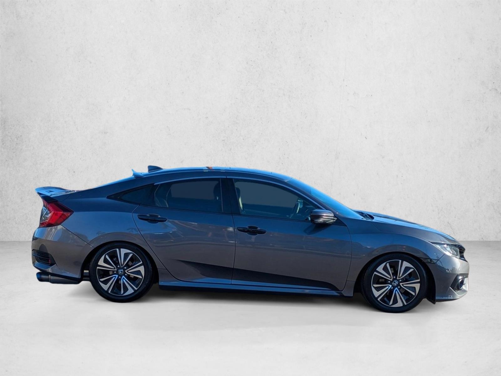 2018 Honda Civic EX-L photo 4