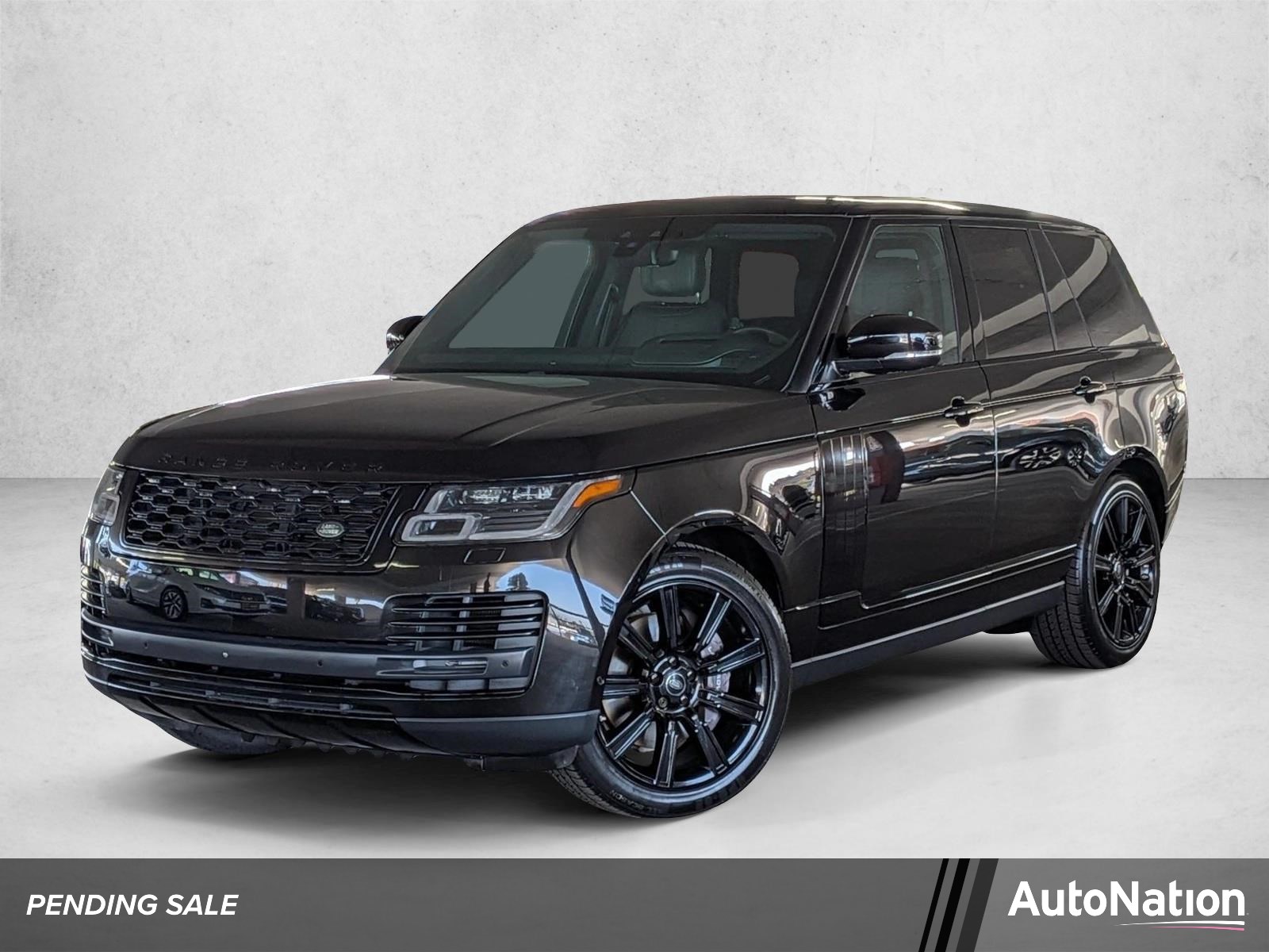 2018 Land Rover Range Rover 3.0L V6 Supercharged HSE — photo 1 of 24