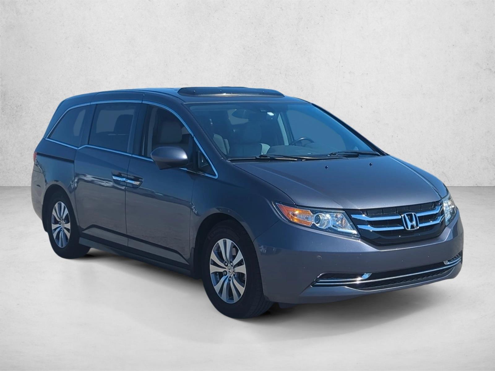 2015 Honda Odyssey EX-L photo 3