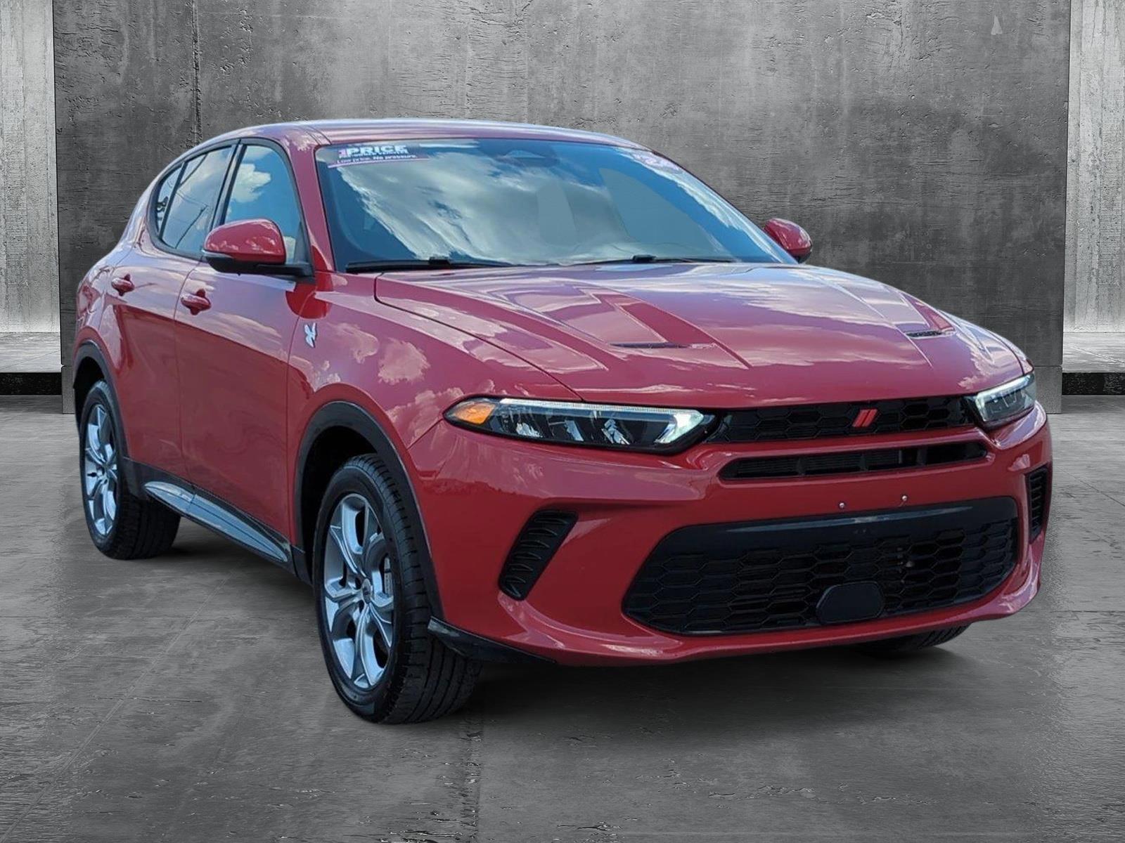 2024 Dodge Hornet R/T photo 3