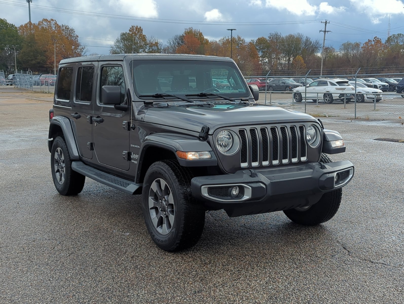 2019 Jeep Wrangler Unlimited Sahara photo 3