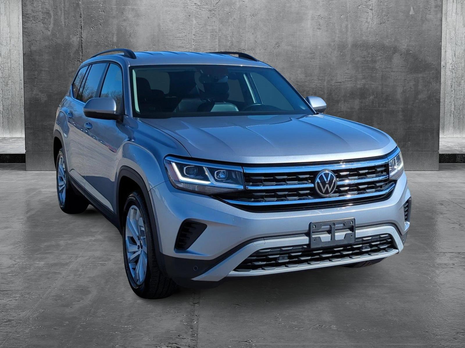 2022 Volkswagen Atlas V6 SE Technology photo 3