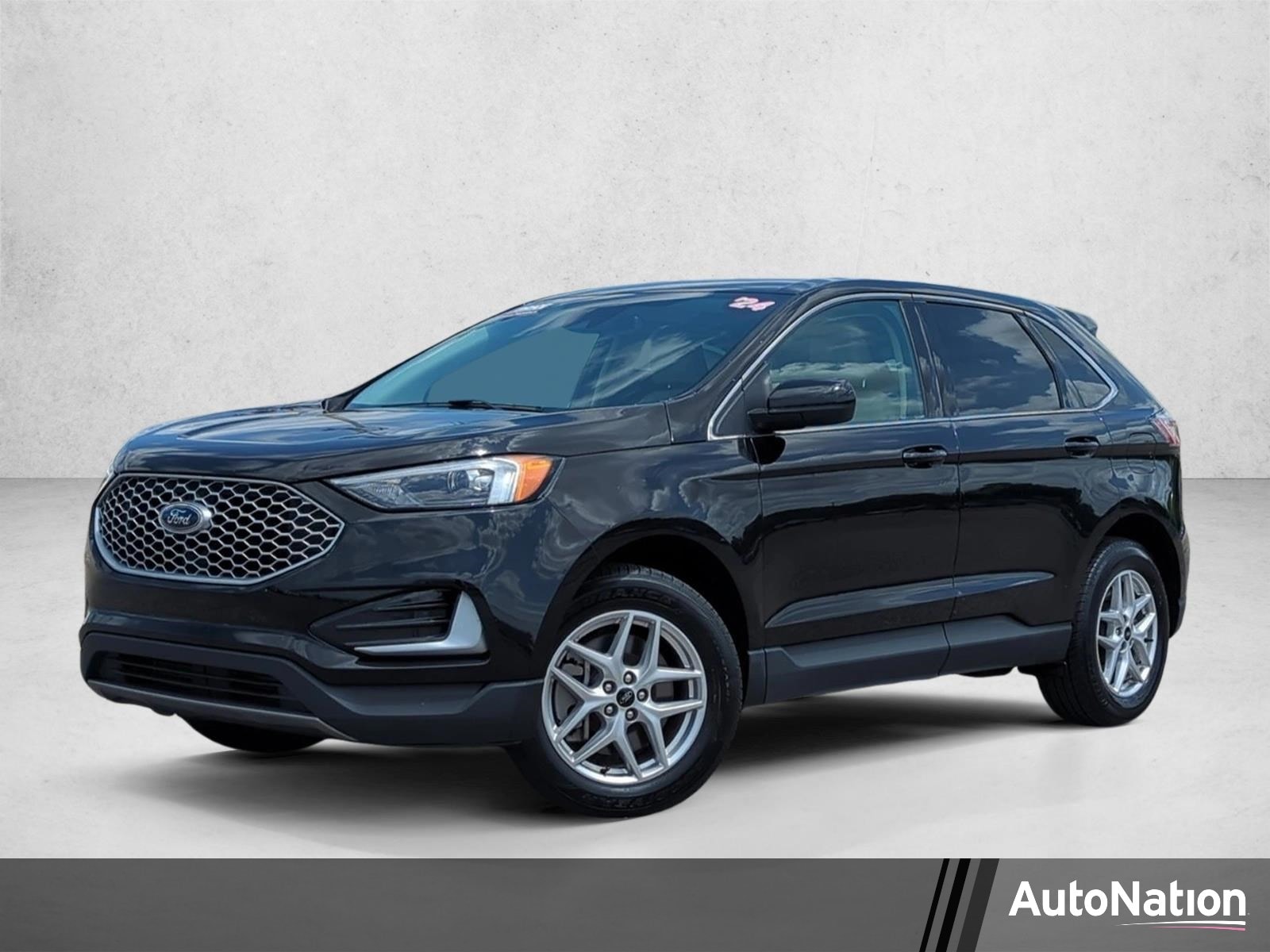 2024 Ford Edge SEL AWD's photo