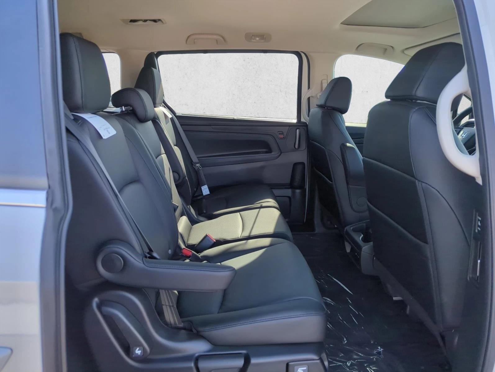 2026 Honda Odyssey EX-L - Photo 15