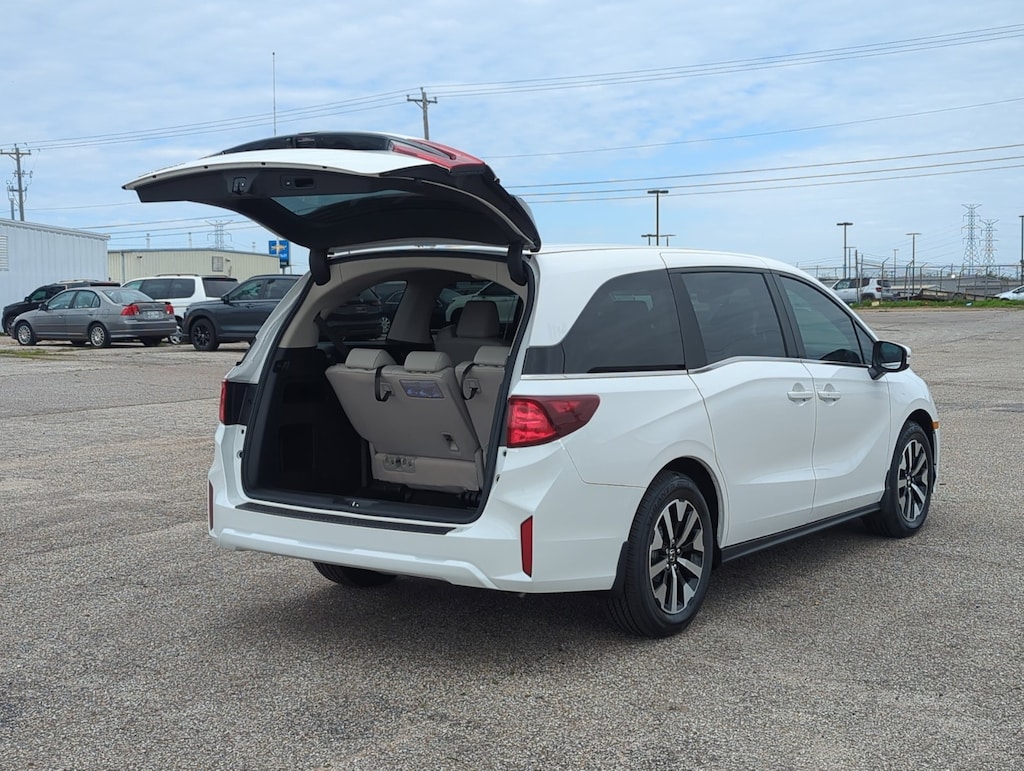 New 2026 Honda Odyssey EX-L Van Passenger