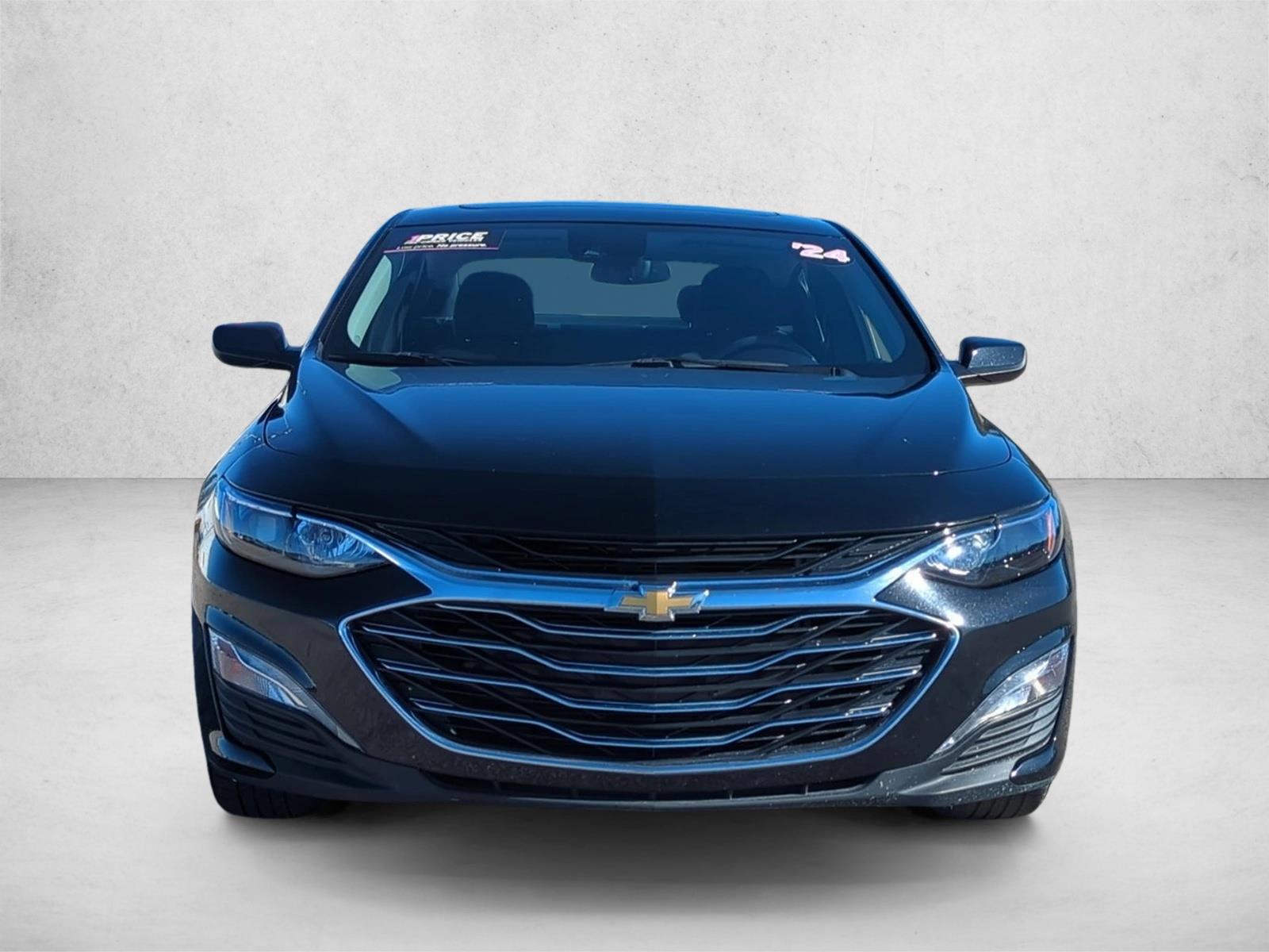 2024 Chevrolet Malibu 1LT photo 2