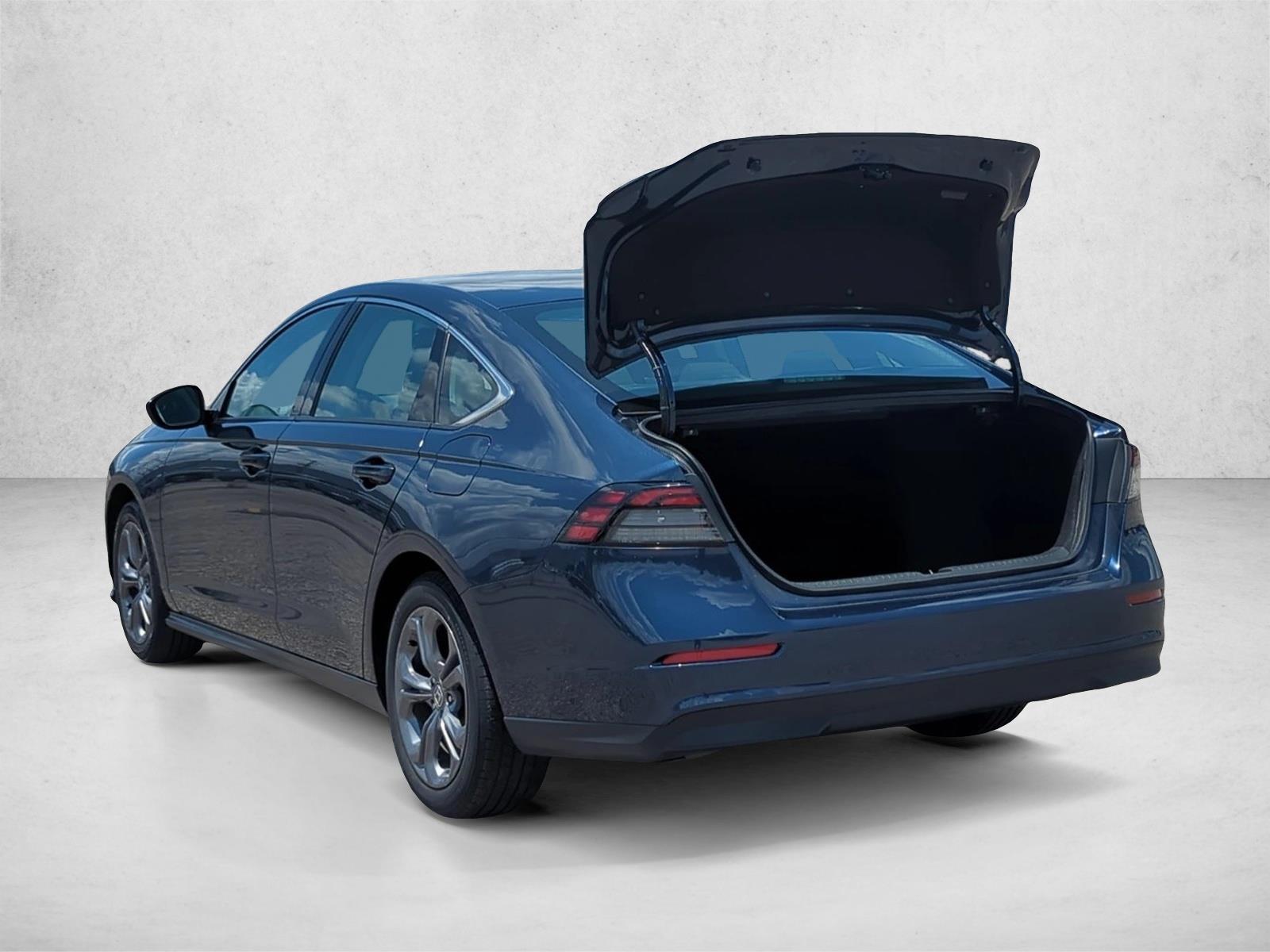 2024 Honda Accord EX - Photo 8