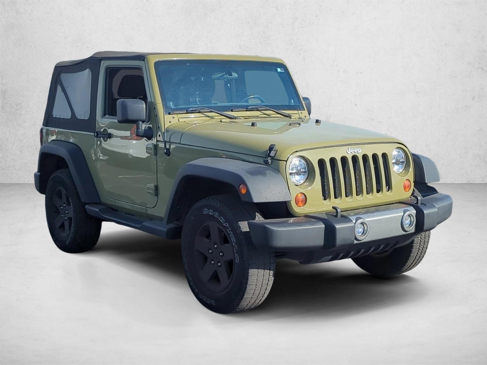 2013 Jeep Wrangler Sport photo 3