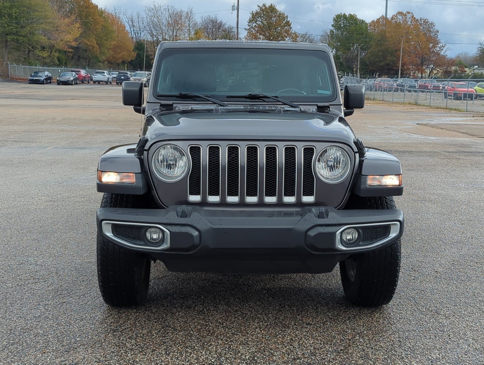 2019 Jeep Wrangler Unlimited Sahara photo 2