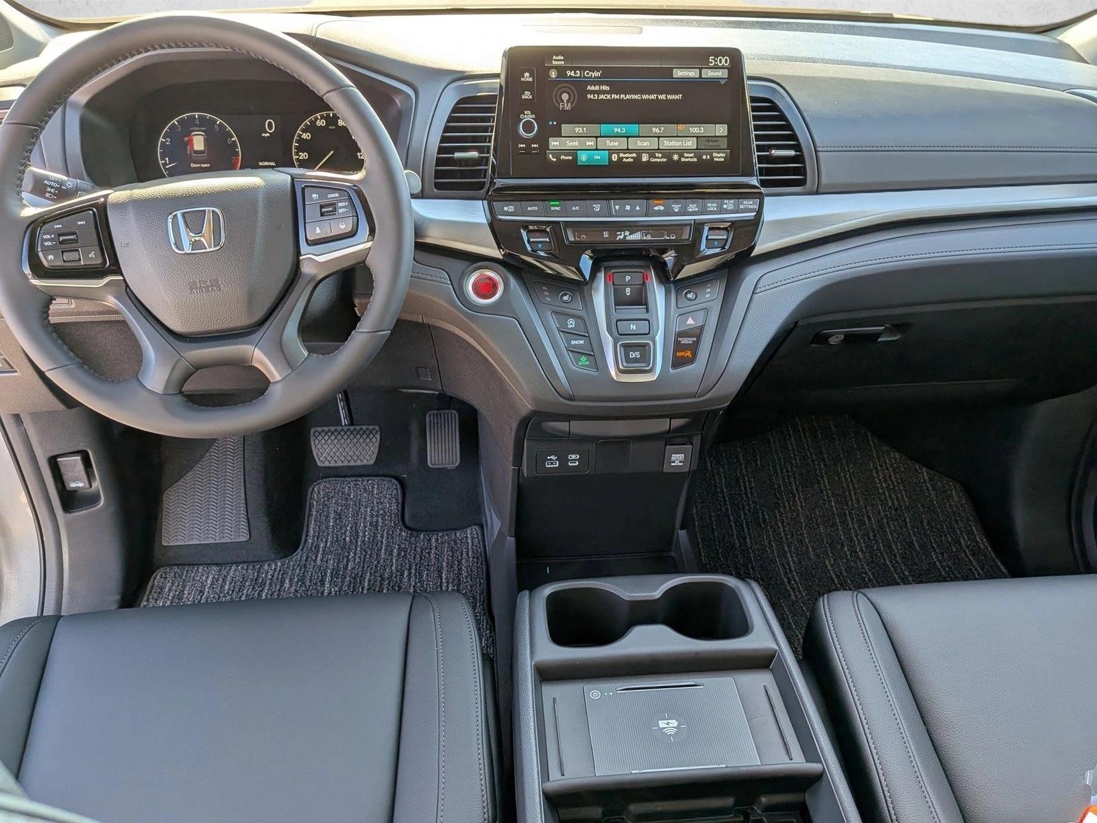 2026 Honda Odyssey EX-L - Photo 13