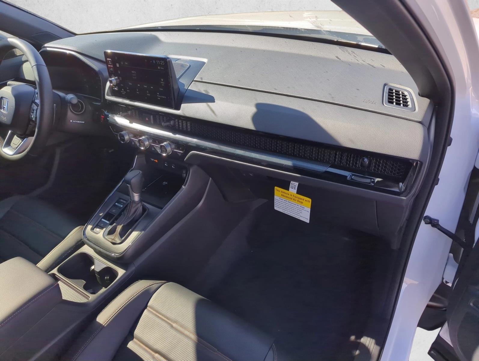 2026 Honda CR-V Hybrid Sport Touring photo 4