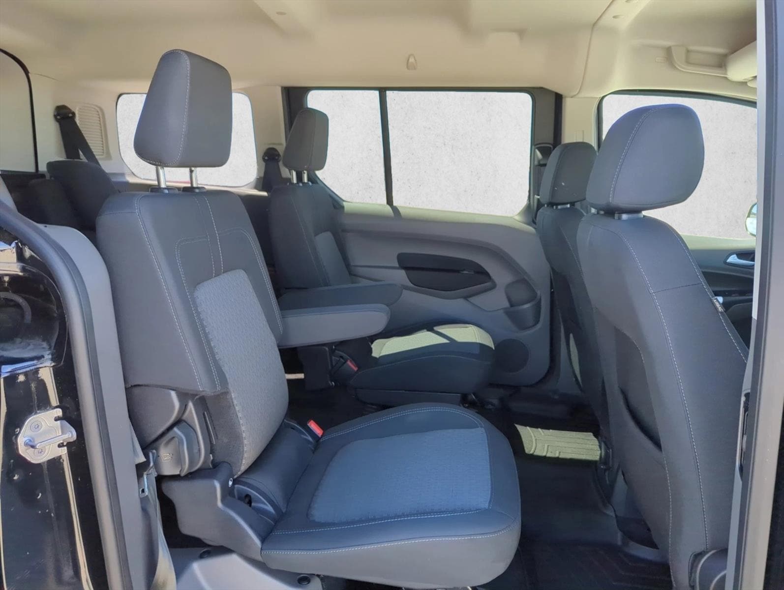 2023 Ford Transit Connect XLT - Photo 18