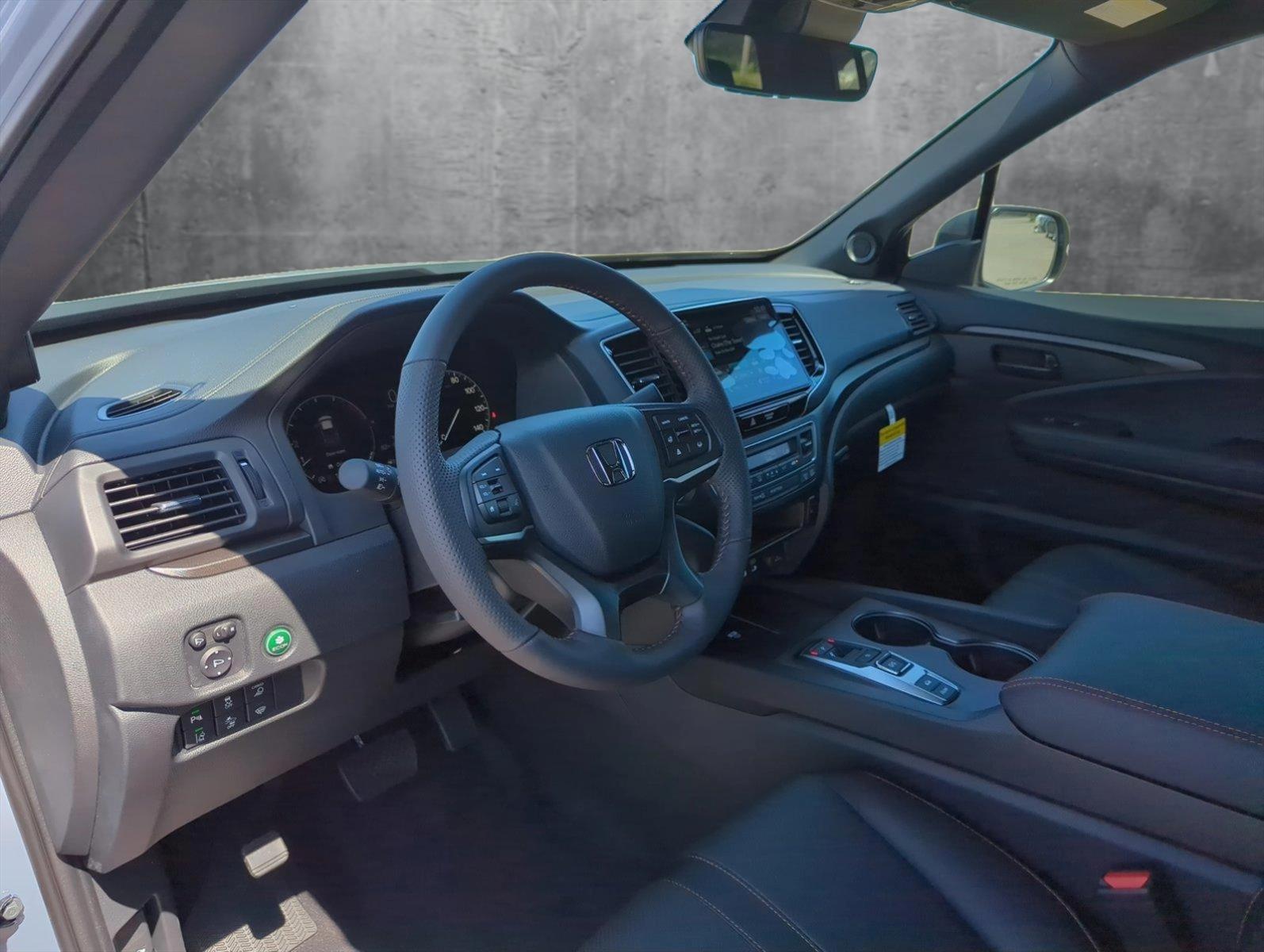 2025 Honda Ridgeline TrailSport photo 3