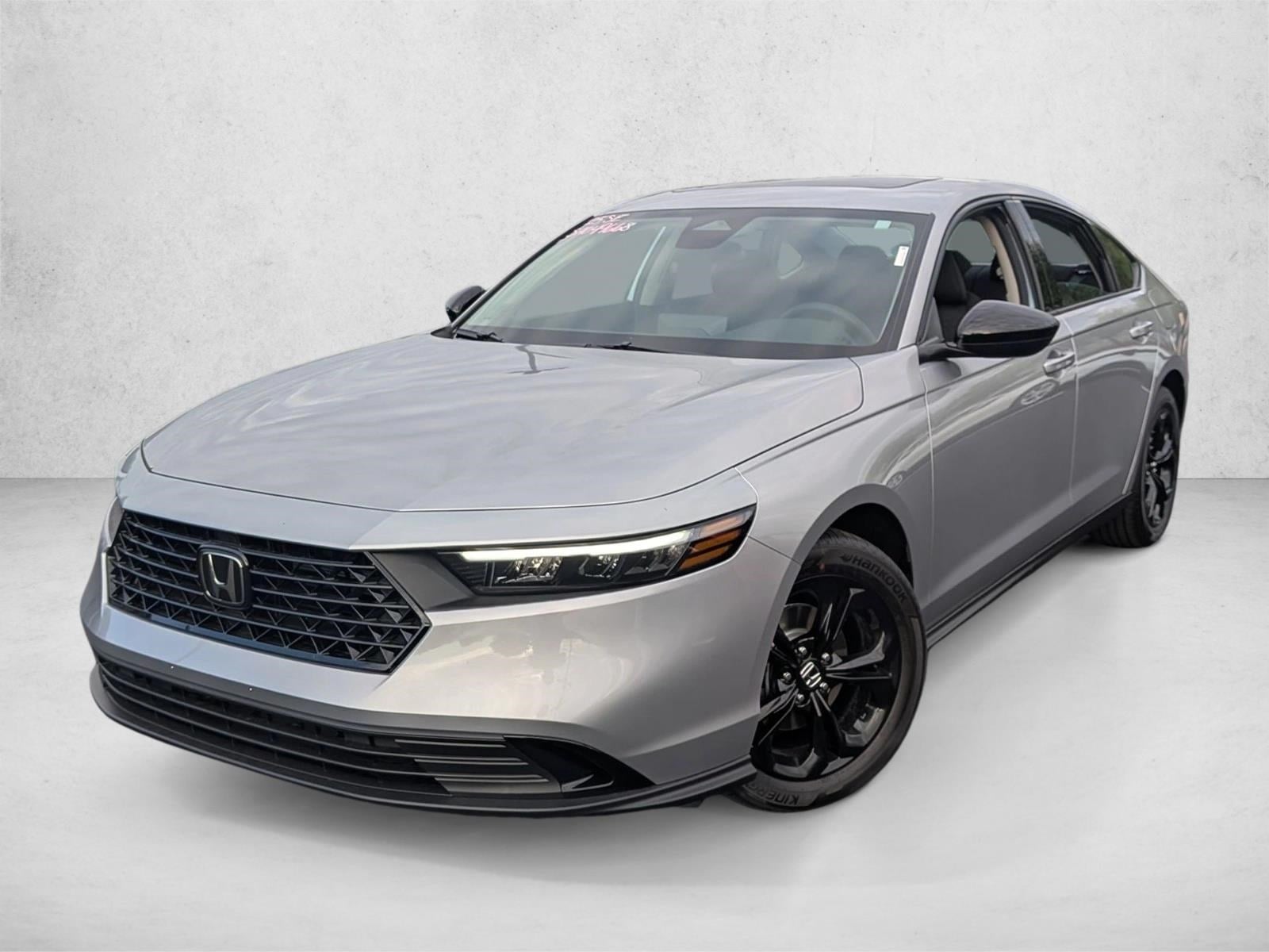 2025 Honda Accord SE's photo