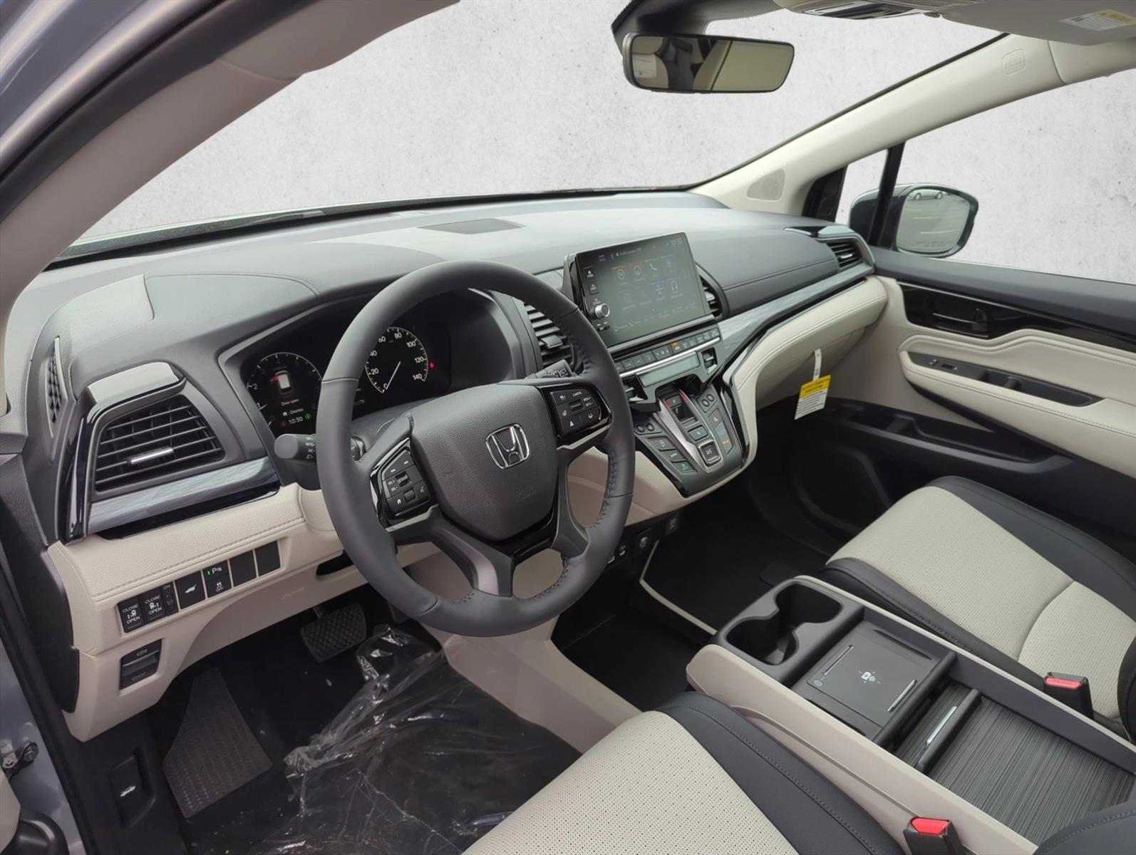 2026 Honda Odyssey Elite photo 3