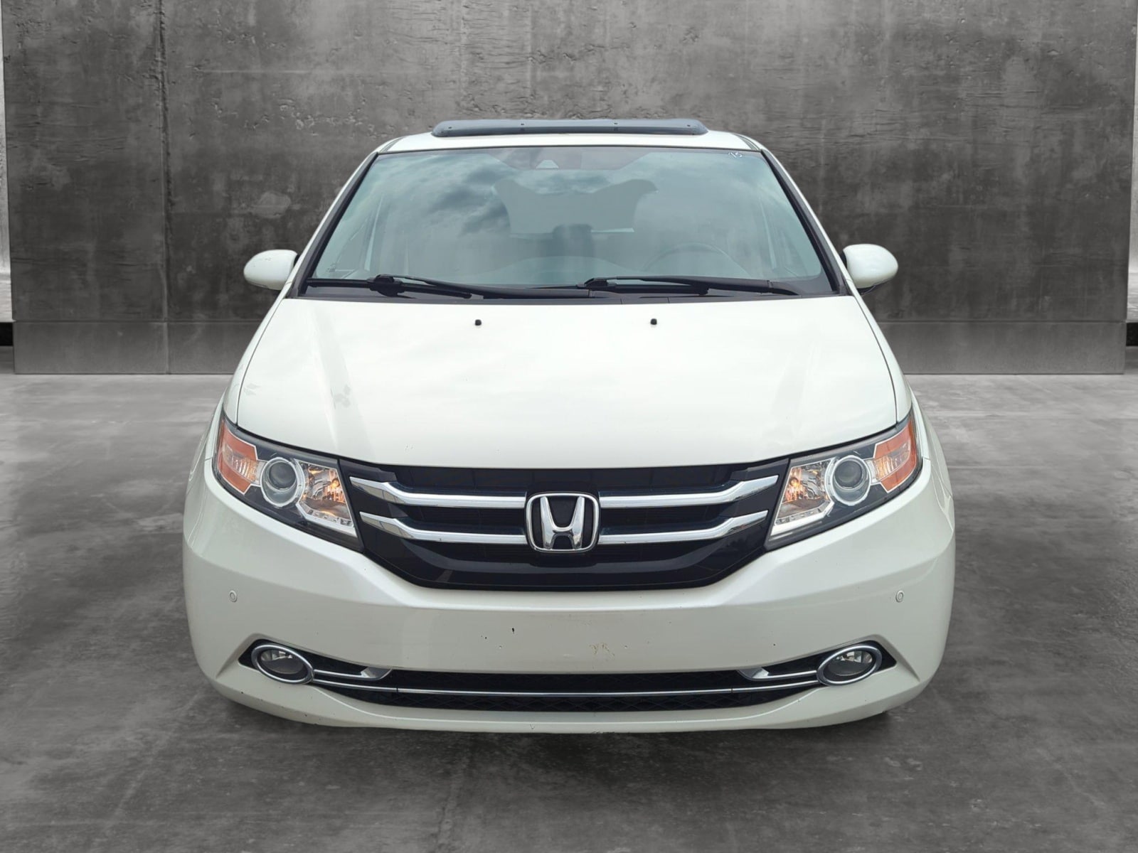 Used 2015 Honda Odyssey Touring with VIN 5FNRL5H96FB023601 for sale in Memphis, TN