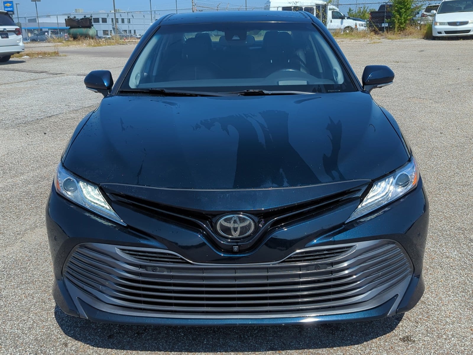 Used 2018 Toyota Camry XLE with VIN 4T1BZ1HK3JU506017 for sale in Memphis, TN