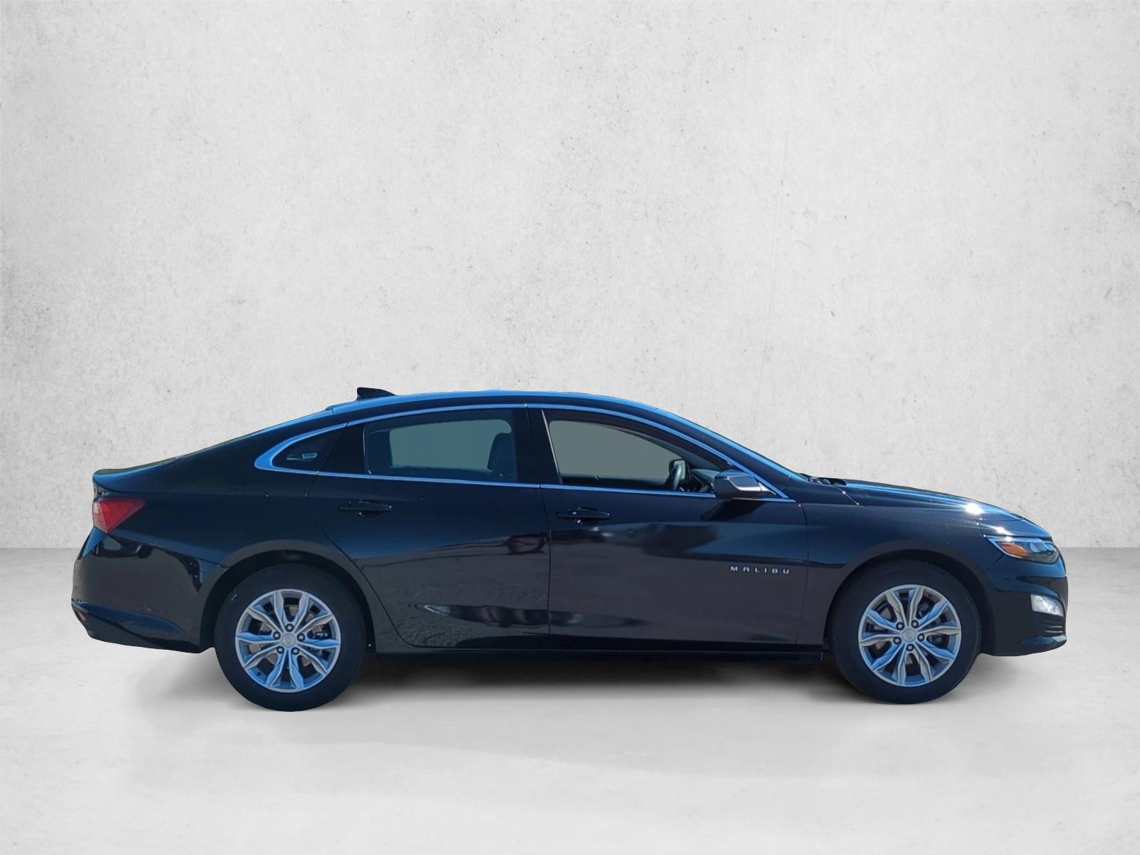 2024 Chevrolet Malibu 1LT photo 4