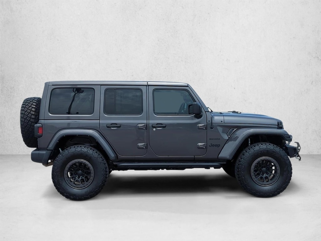 Used 2022 Jeep Wrangler Unlimited Sahara SUV