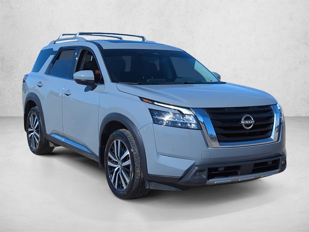 Used 2023 Nissan Pathfinder Platinum SUV