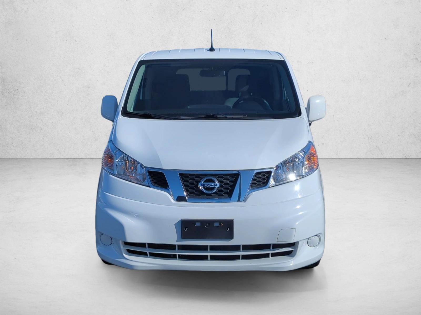 2020 Nissan NV200 SV photo 2