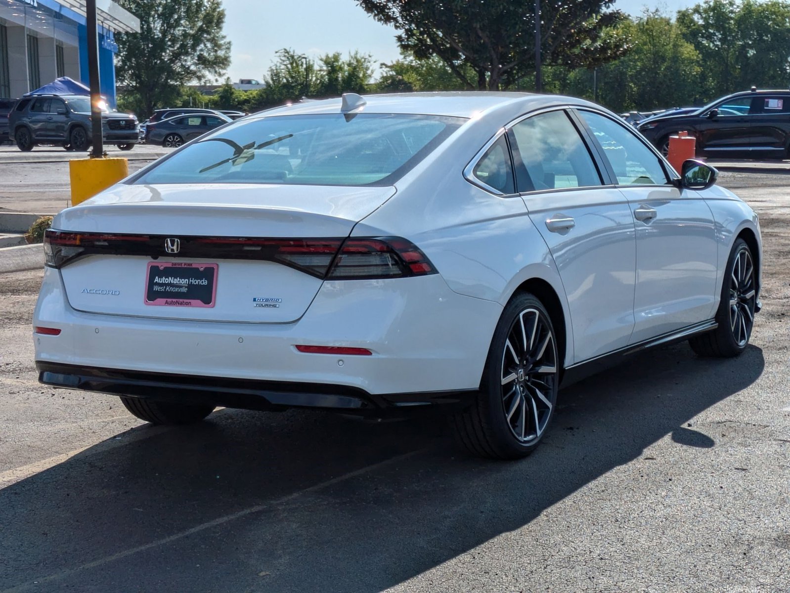 2025 Honda Accord Hybrid Touring photo 2