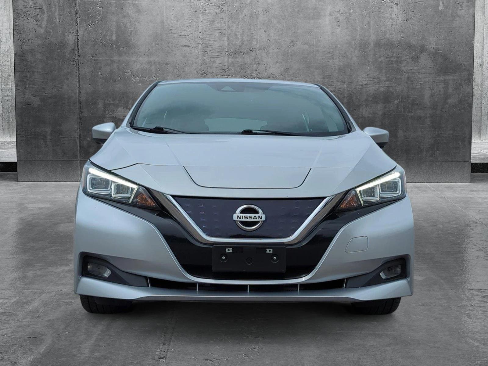 Used 2020 Nissan Leaf SV with VIN 1N4AZ1CPXLC304017 for sale in Memphis, TN