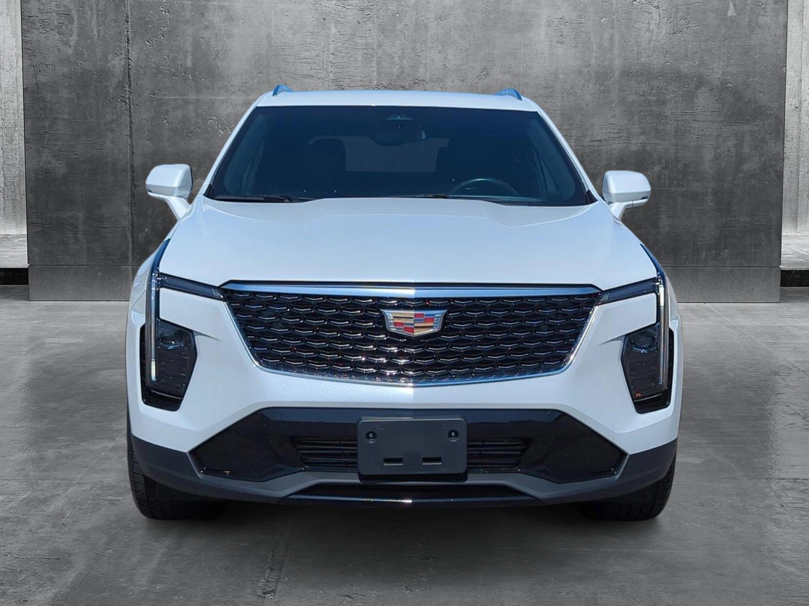 2024 Cadillac XT4 Premium Luxury photo 2