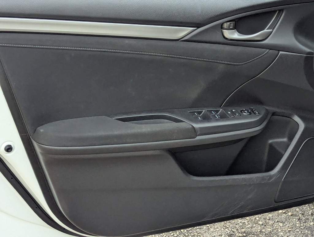 Used 2017 Honda Civic EX Hatchback