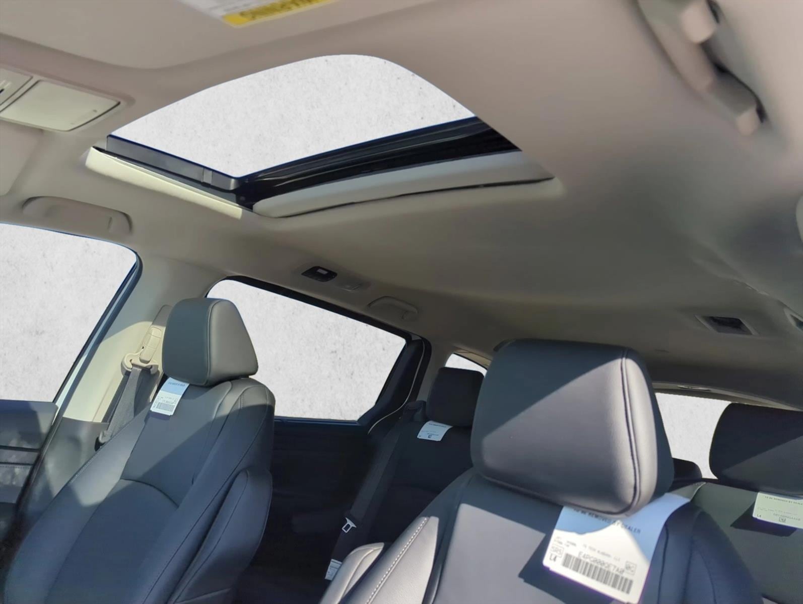 2026 Honda Odyssey EX-L - Photo 18