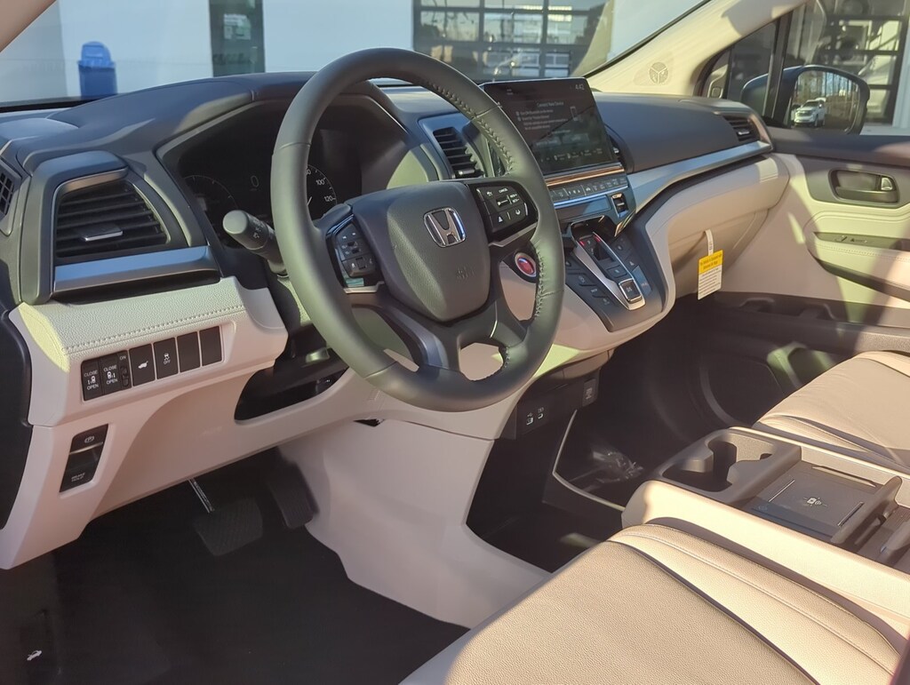 New 2026 Honda Odyssey EX-L Van Passenger