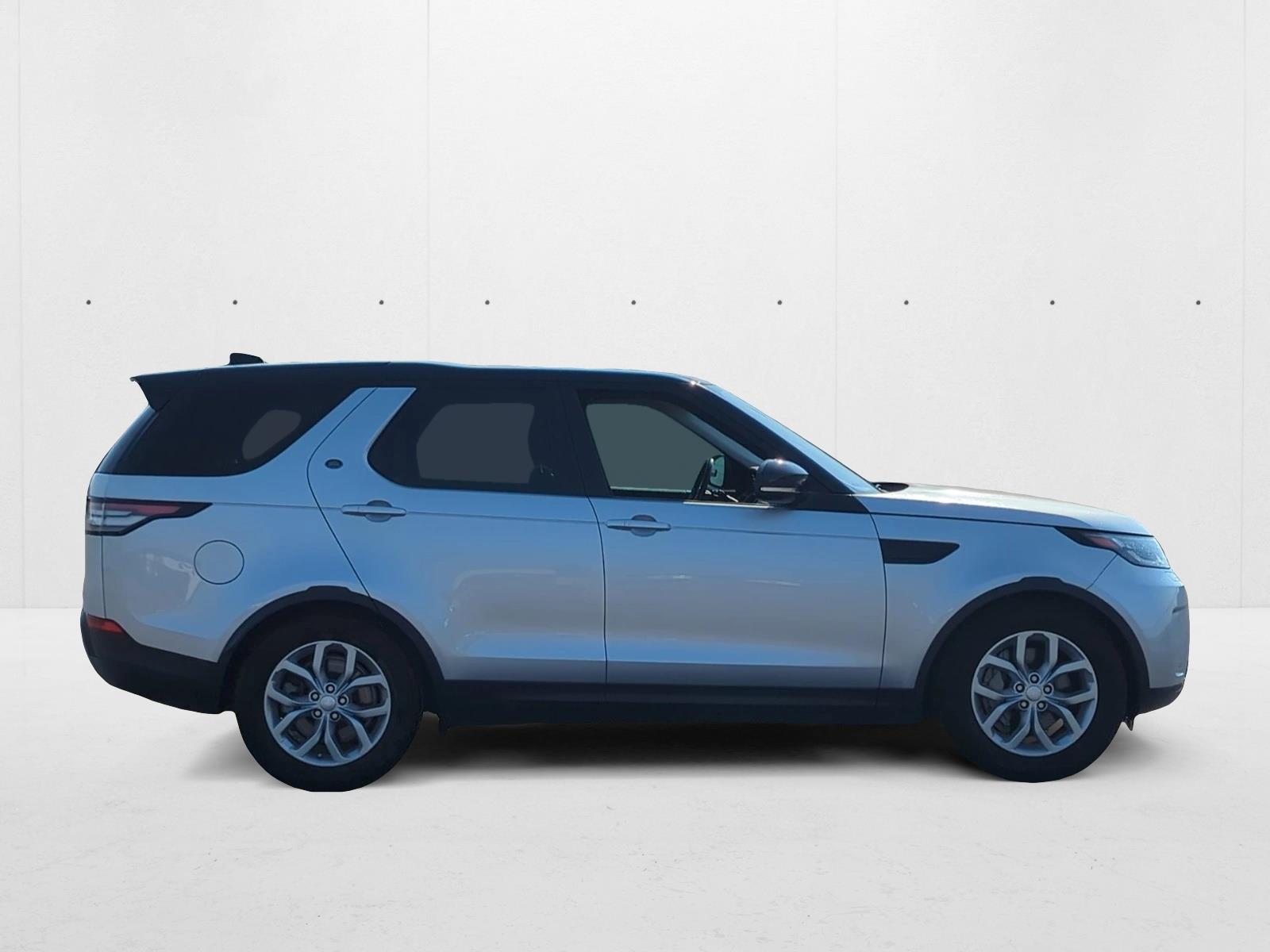 2019 Land Rover Discovery SE photo 4