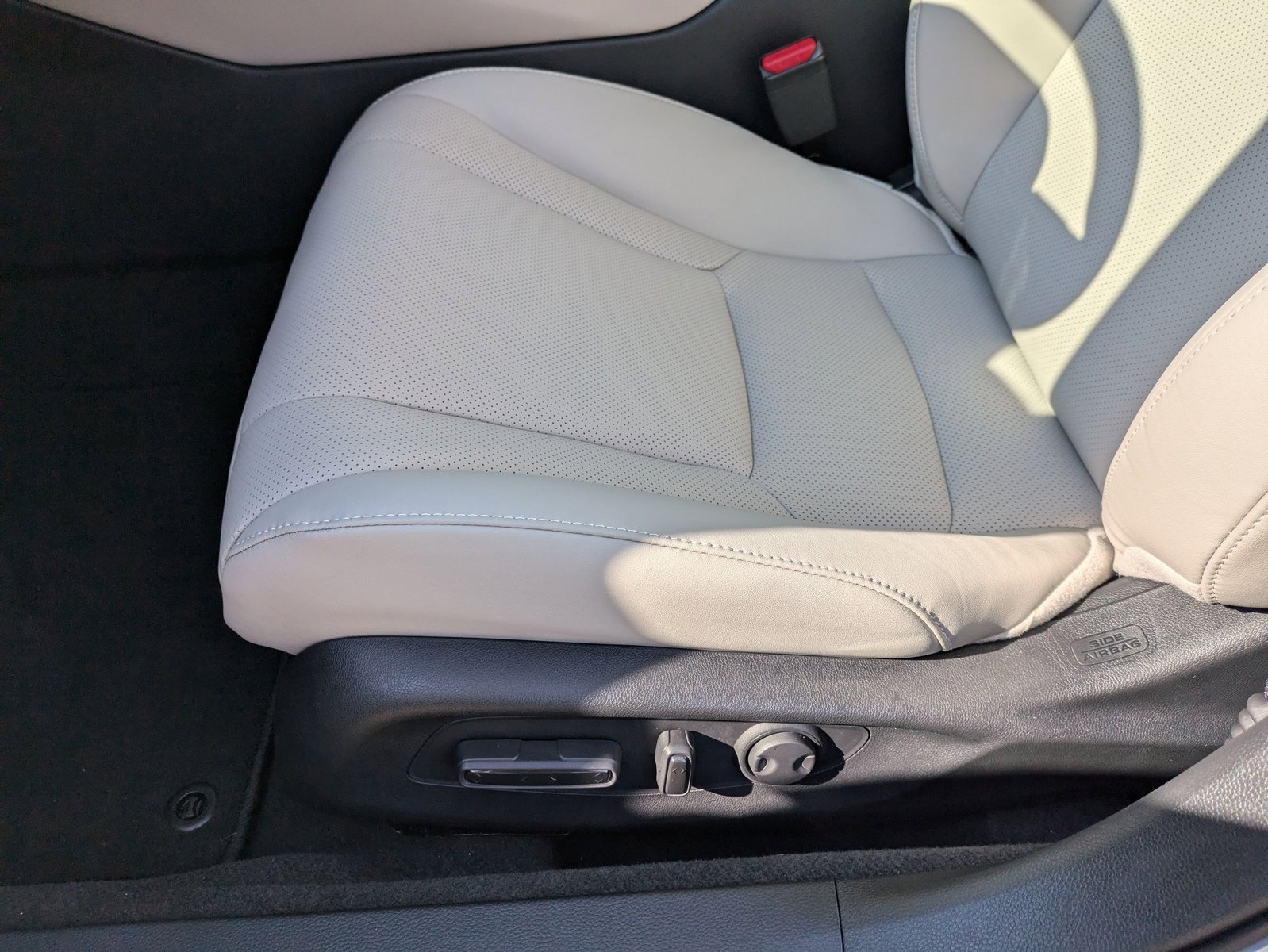 2025 Honda Accord Hybrid Touring photo 4