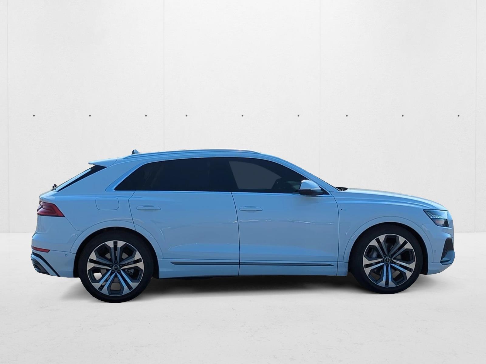 2022 Audi Q8 55 Prestige photo 4